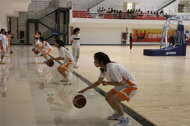 信院女篮国赛、市运会双线作战,新一届信院女篮在启航