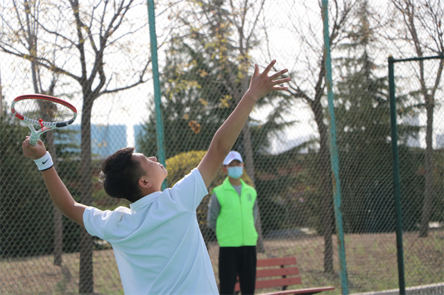 挥拍间超越平凡，灵动间缔造奇迹——晋中信息学院第四届“阳光杯”网球联赛圆满落幕